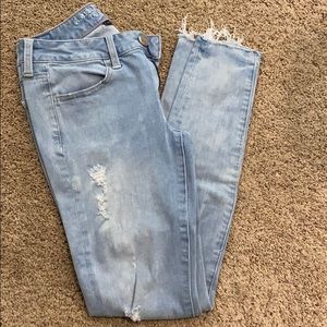 American Eagle Light Wash Jean